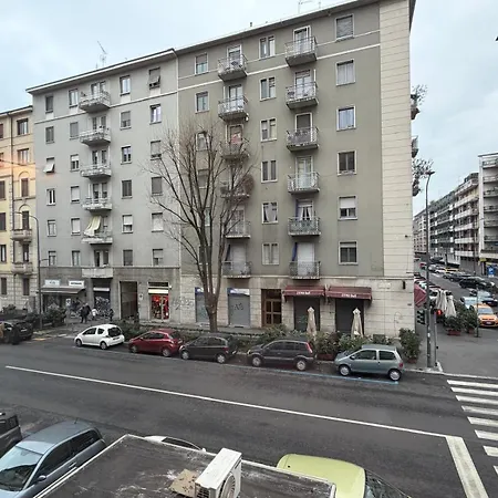 Διαμέρισμα Leone 44 Fd Metro Tolstoi